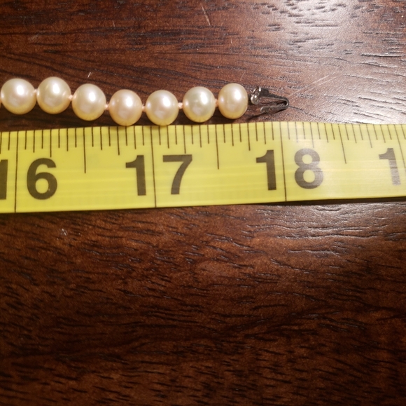 Genuine Round Peach Pearl Necklace - Picture 7 of 7